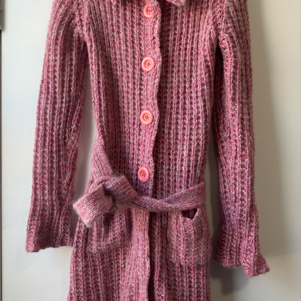 American Blueberry Unparalleled Quality and Design Pink Knit Cardigan with Belt - Picture 3 of 9
